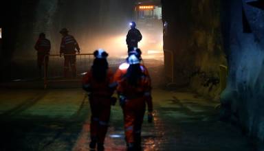  Continúan labores para tomar contacto con mineros atrapados en Chile Chico.