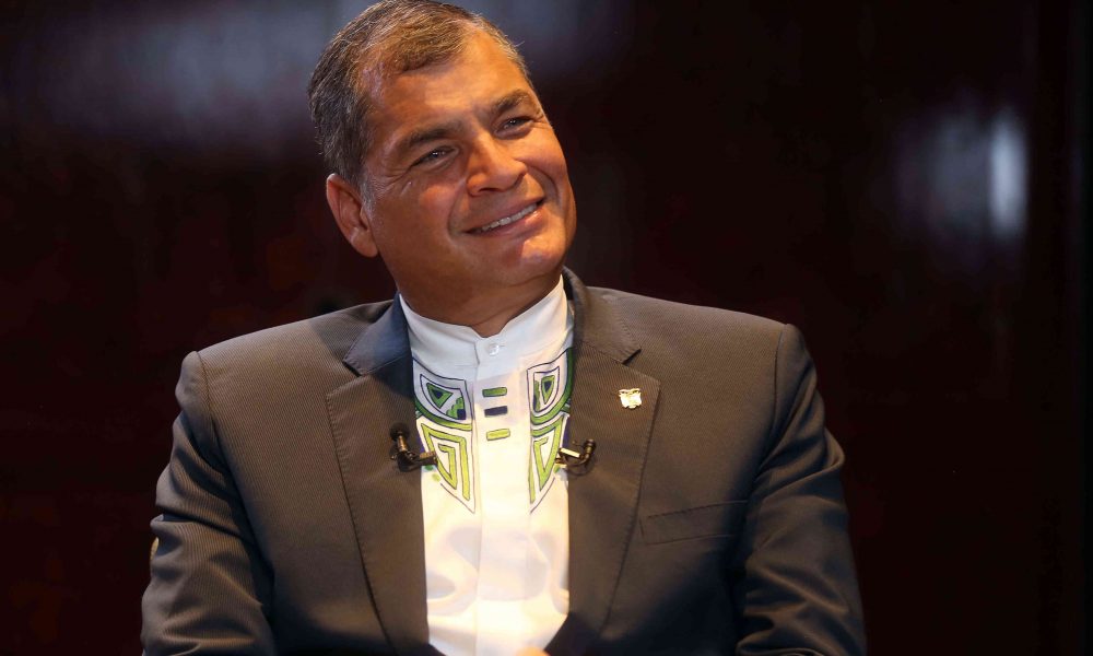  Se busca a Rafael Correa