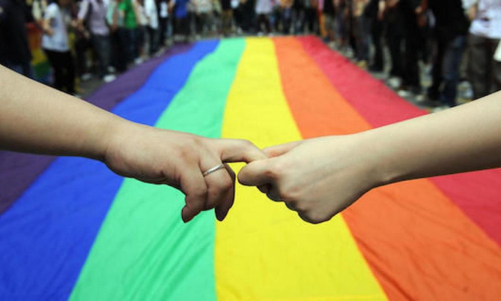  Reino Unido prohíbe tratar la homosexualidad como enfermedad