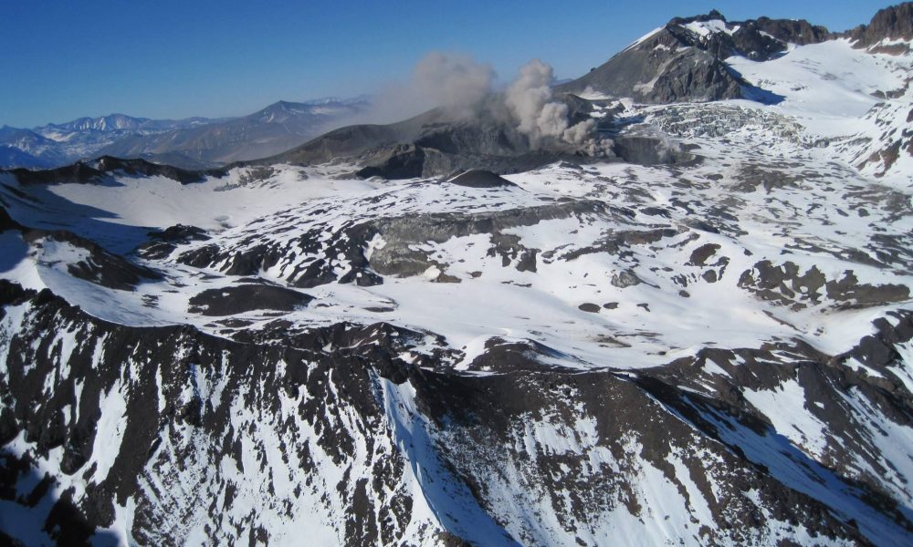  Pulsos eruptivos en Planchón- Peteroa y los Nevados de Chillán