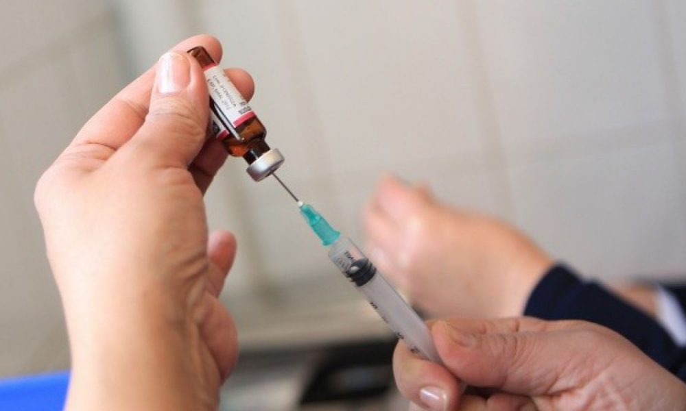  Brote de sarampión: Nacidos entre 1995 y 1999 deberán vacunarse
