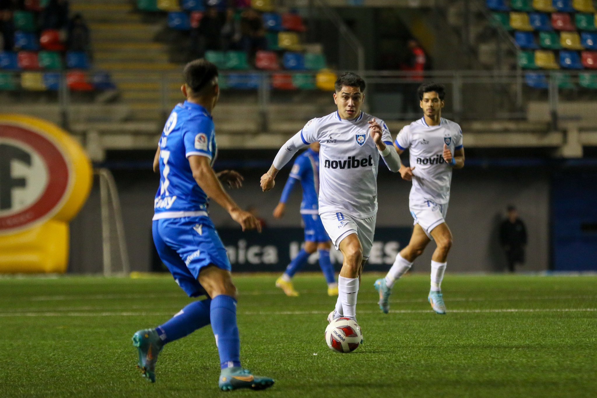 Huachipato cae ante Audax Italiano: el cuadro acerero pone en riesgo su liderazgo