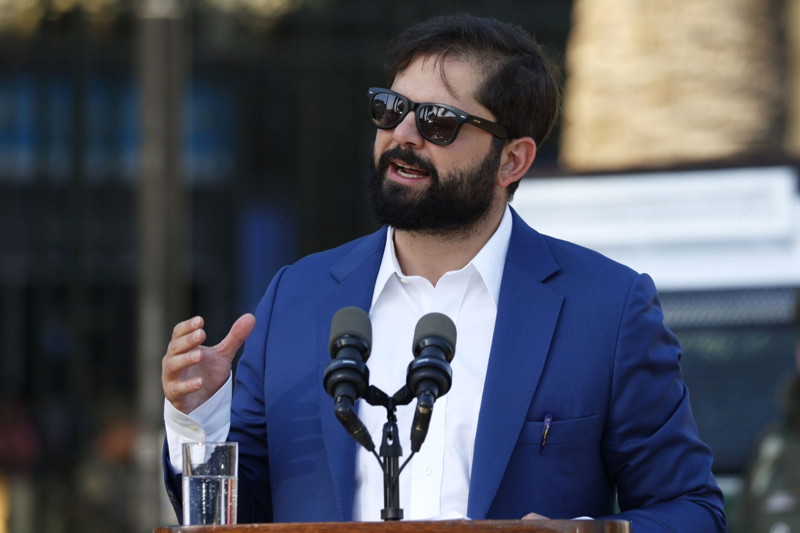 Cadem: Mayoría votará por candidatos opositores a Boric