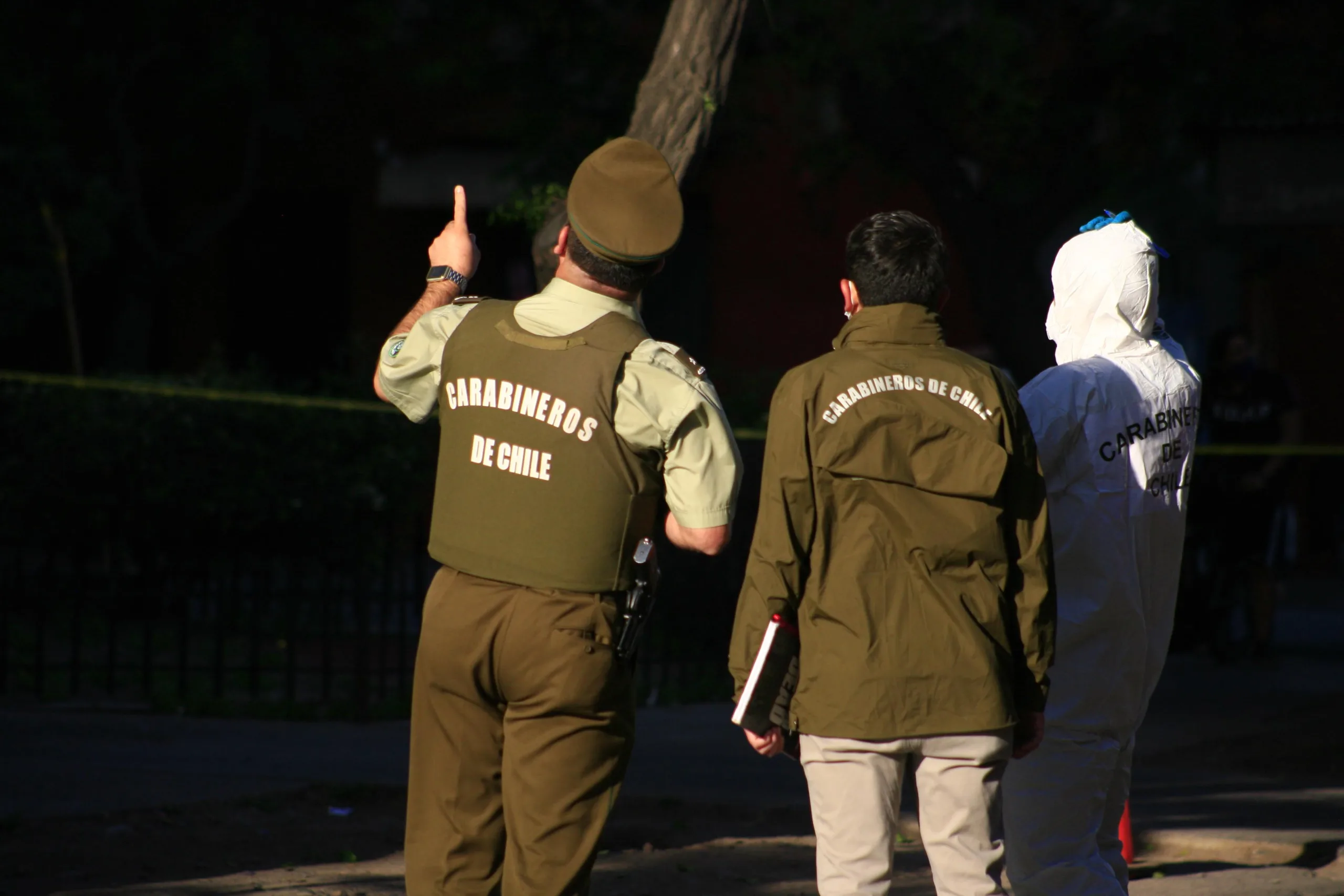 Nueva balacera en Maipú: Desconocidos disparan contra barbería, dejando un trabajador herido
