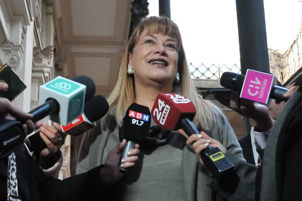 Cámara aprueba dos acusaciones constitucionales contra Ángela Vivanco y el Senado definirá su inhabilidad