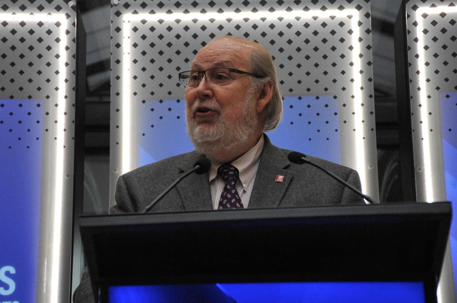 Servel alerta ante posibles aglomeraciones en centros de votación