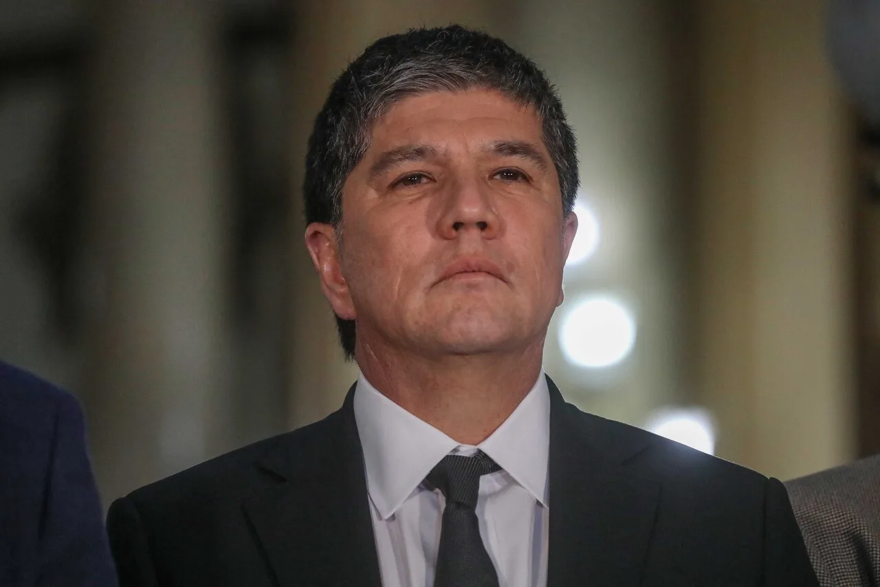 Manuel Monsalve renuncia tras grave denuncia de abuso sexual y violación