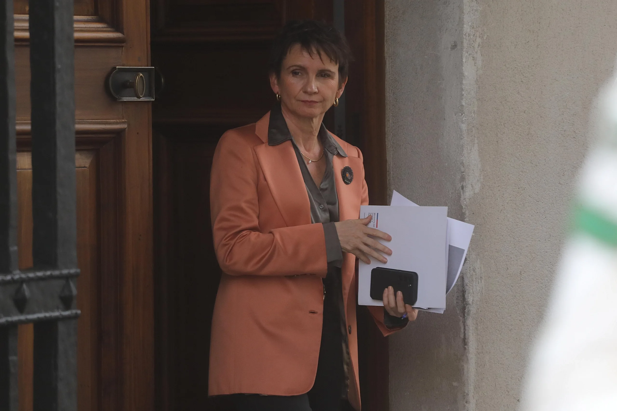 Interior admite que Tohá alertó a Monsalve sobre diligencia en hotel