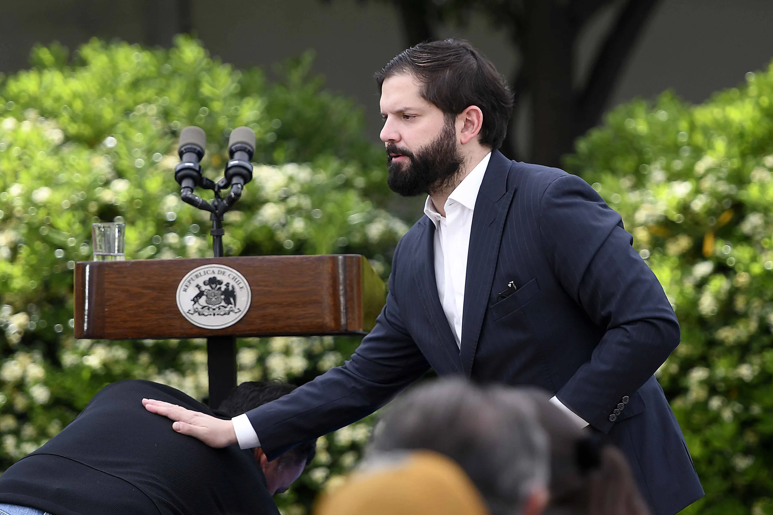 Boric interviene para contener la crisis oficialista y neutralizar tensiones internas