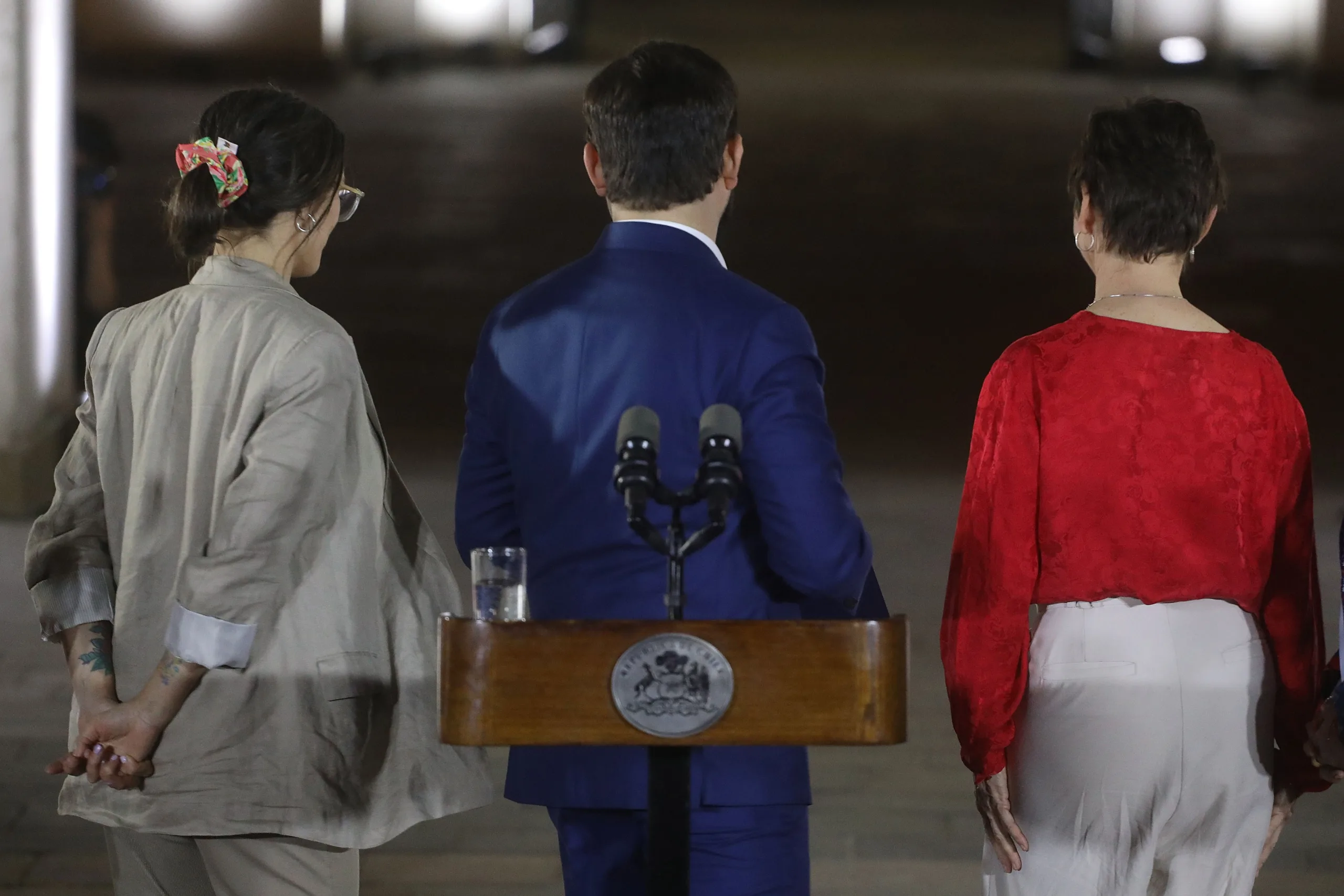 La Moneda busca mostrar unidad oficialista de cara a segunda vuelta de gobernadores