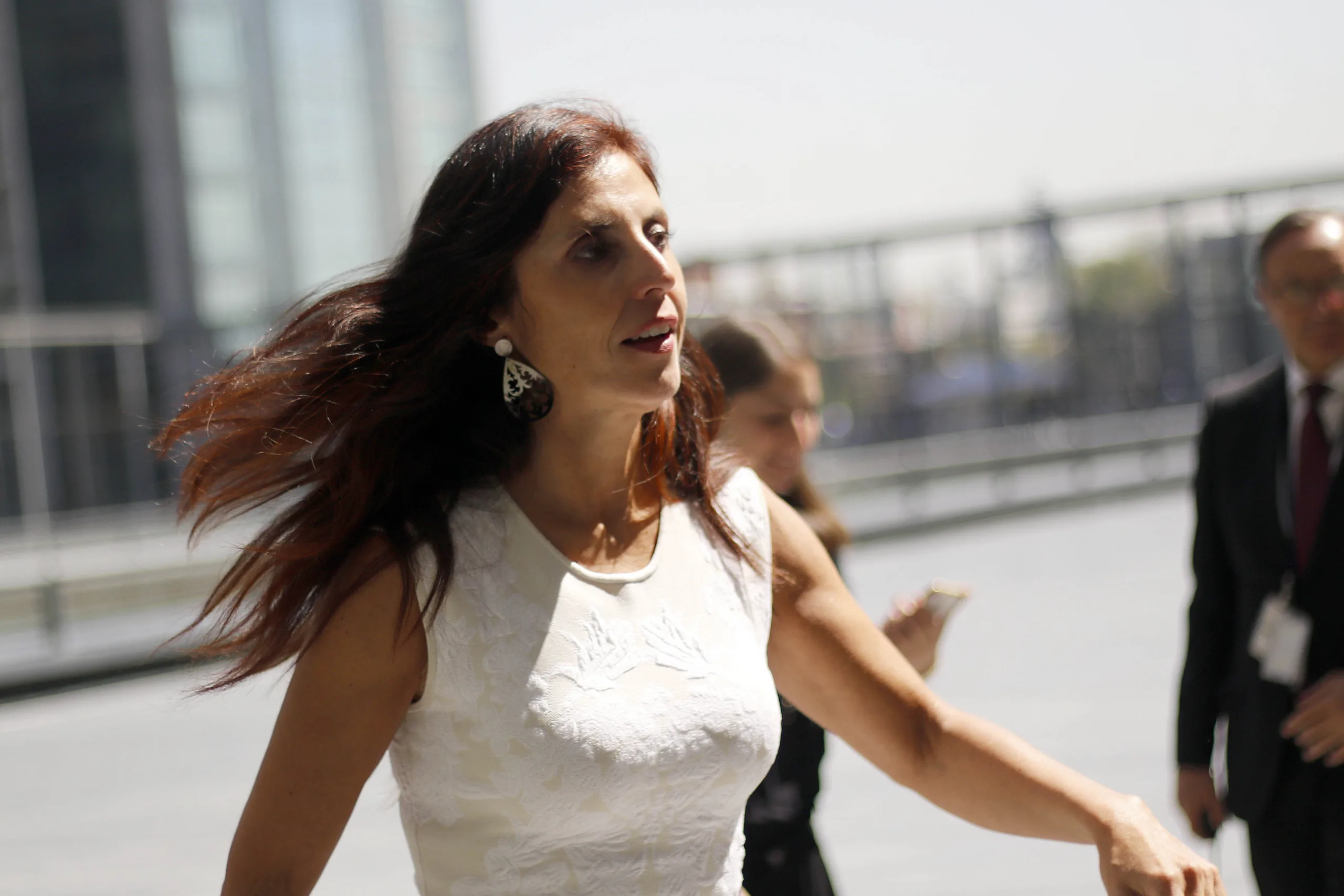 María Elena Santibáñez asume defensa en denuncia de violación contra Manuel Monsalve