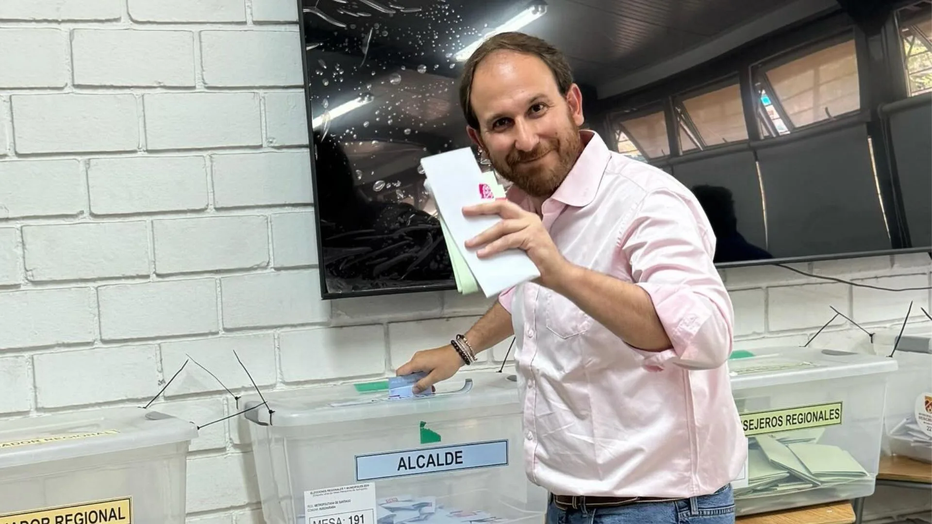 Max Luksic gana la alcaldía de Huechuraba con el 38,54% de los votos