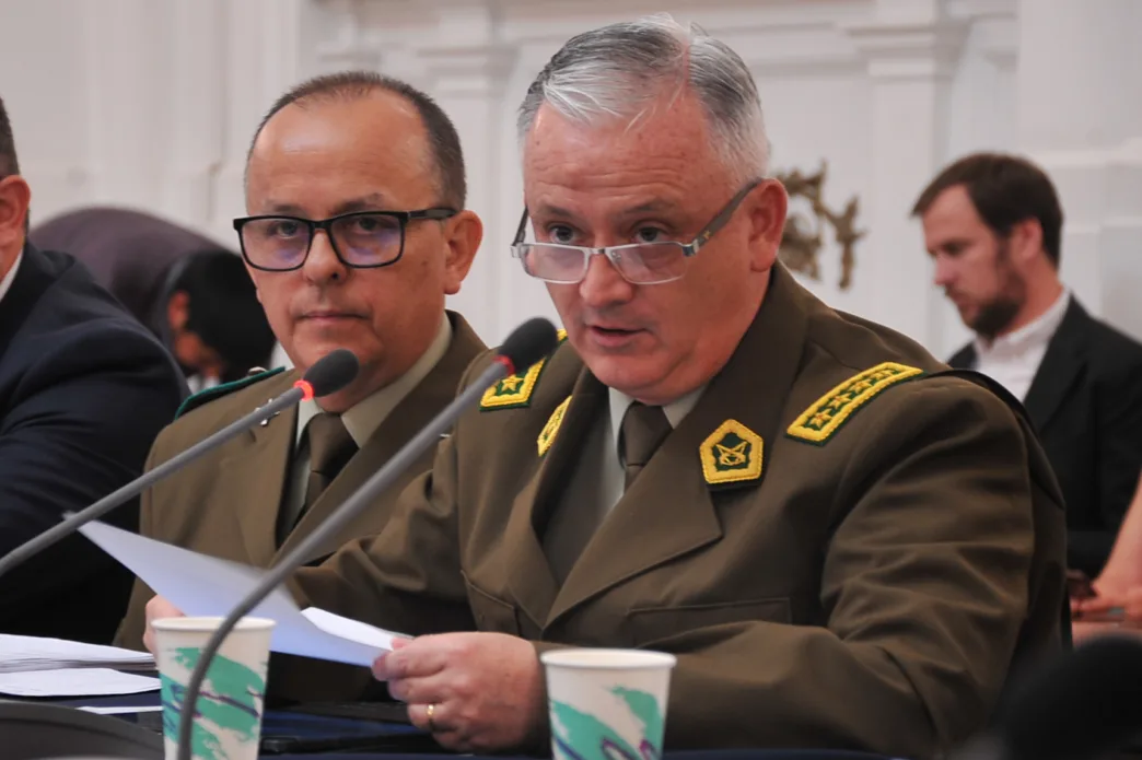 General director de Carabineros, Marcelo Araya, durante la Comisión Investigadora CEI 62 del Caso Monsalve, que recibe a autoridades policiales.