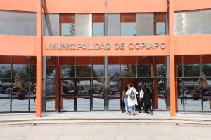 Fotografía de la fachada de la Municipalidad de Copiapó