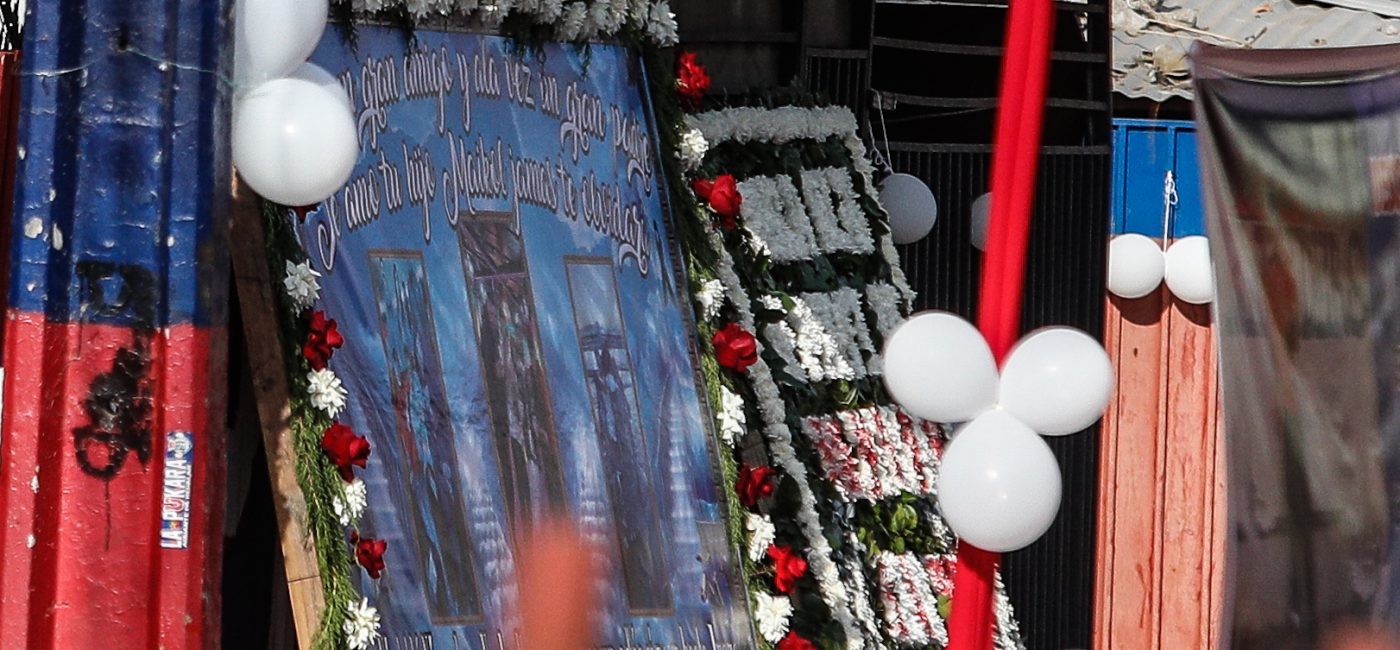 Ambiente en el Velorio de Narcotraficante de Quilicura conocido como “el Guatón Mutema” el cual está siendo considerado de Extremo Riesgo ubicado en Ismael Briceño con Calle Uno